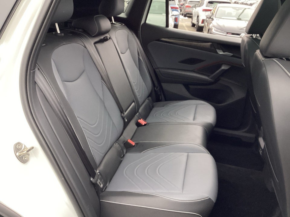 2025 Volkswagen Tiguan 2.0T SE R-Line Black