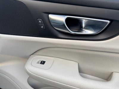 2021 Volvo S60 T5 Momentum