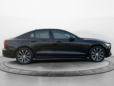 2021 Volvo S60 T5 Momentum