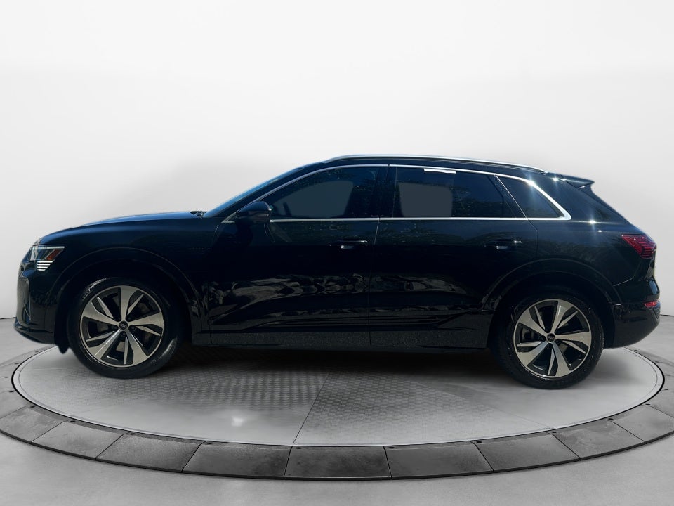 2024 Audi Q8 e-tron Premium Plus