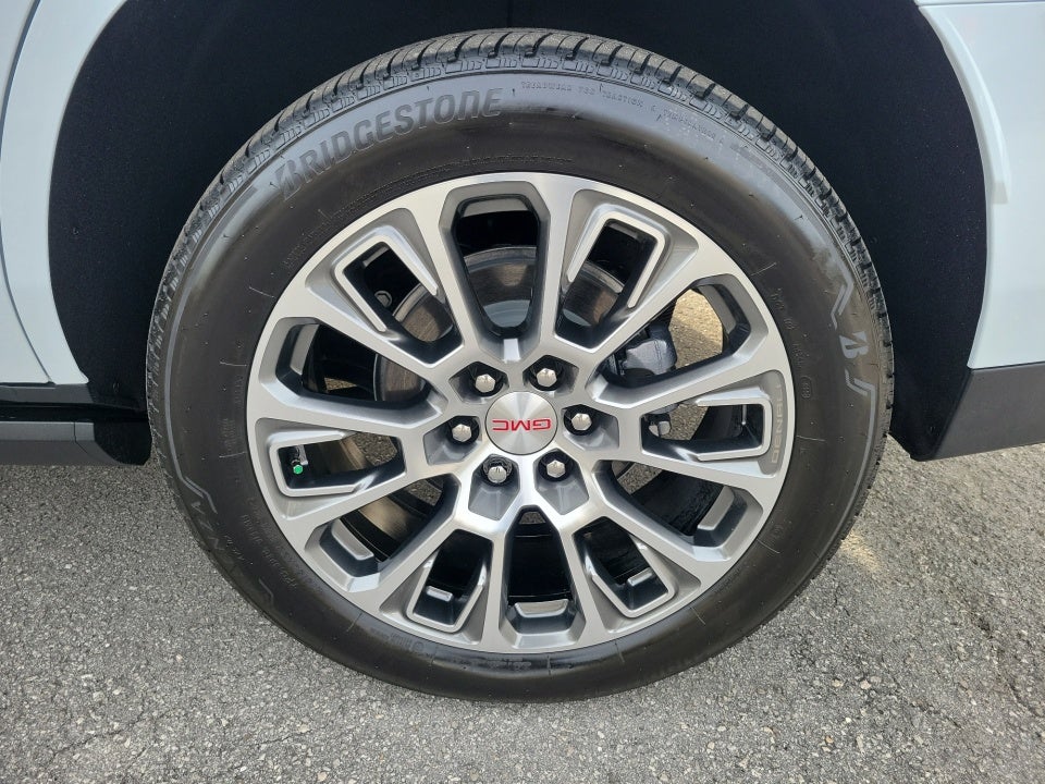 2026 GMC Yukon 4WD Denali