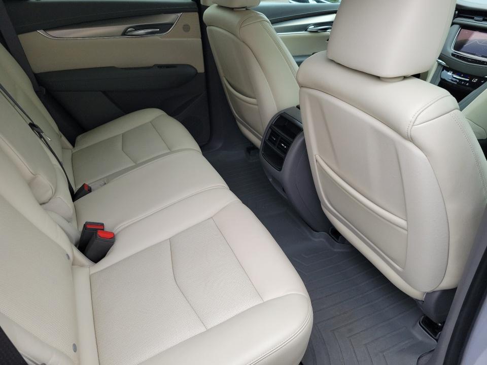 2017 Cadillac XT5 Luxury FWD