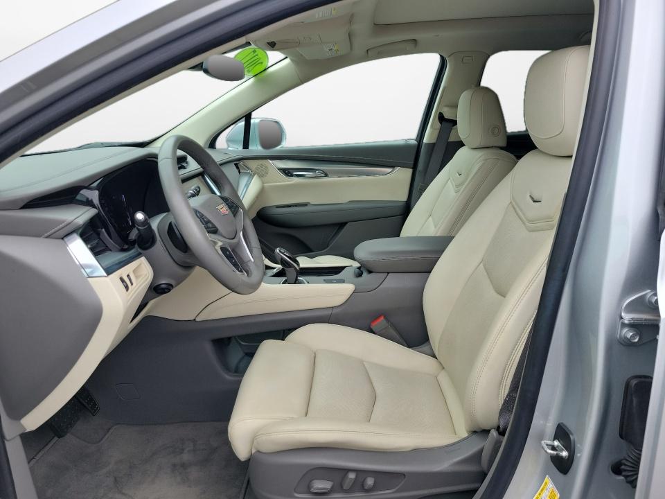 2017 Cadillac XT5 Luxury FWD
