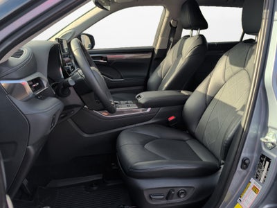 2024 Toyota Highlander Hybrid Hybrid Platinum