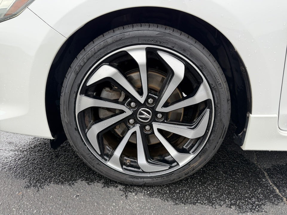 2016 Acura ILX Premium & A-SPEC Packages