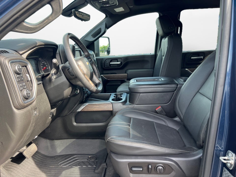 2020 Chevrolet Silverado 3500HD 4WD Crew Cab Standard Bed High Country