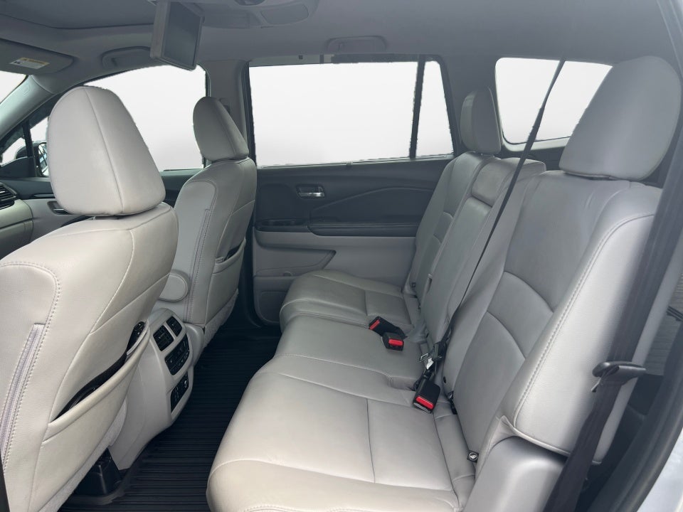 2019 Honda Pilot Touring 8-Passenger