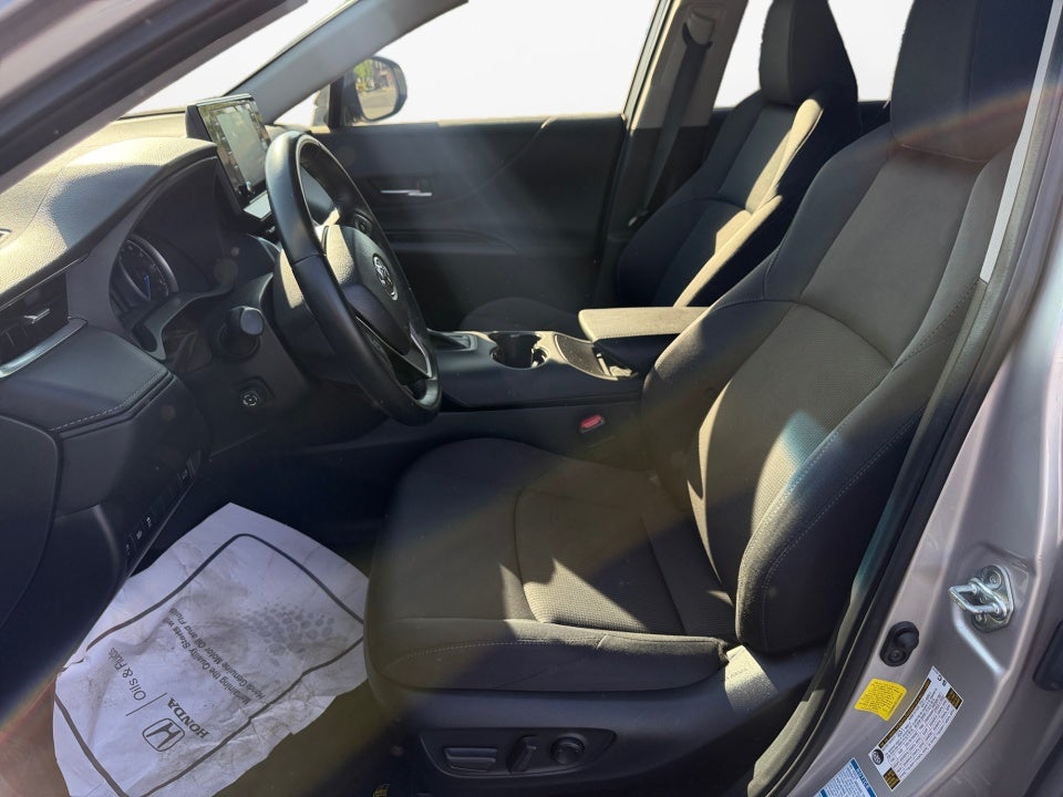 2022 Toyota Venza LE