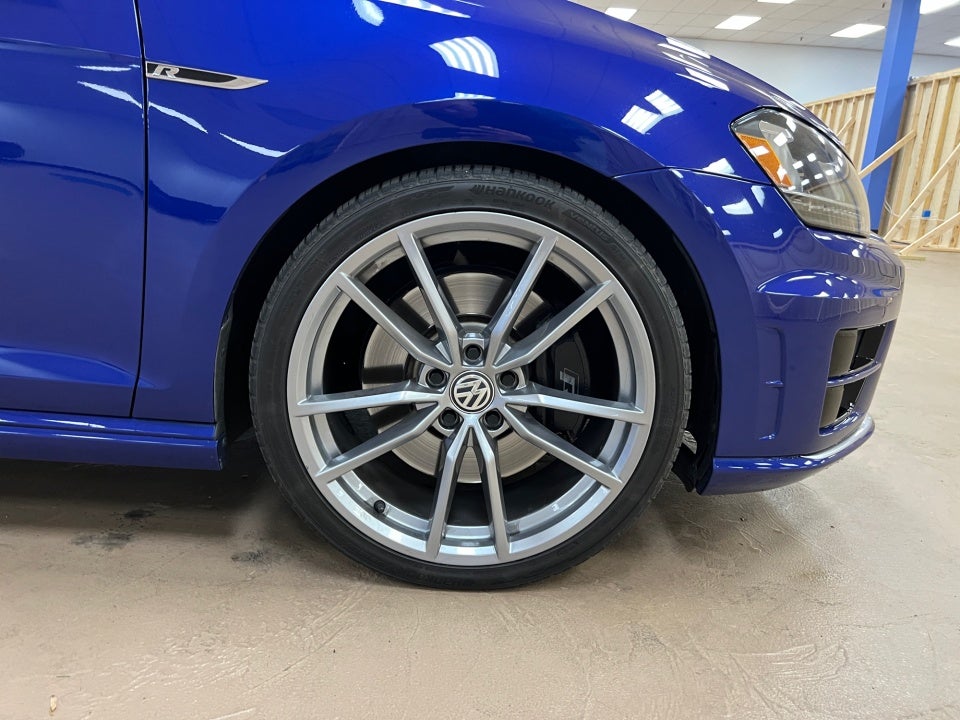 2017 Volkswagen Golf R 4-Door w/DCC & Navigation