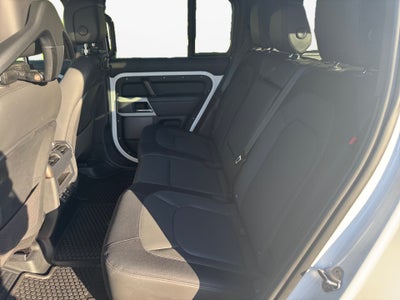 2023 Land Rover Defender 110 X-Dynamic SE