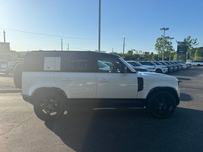 2023 Land Rover Defender 110 X-Dynamic SE