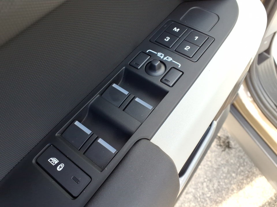 2024 Land Rover Defender 110 P400 S