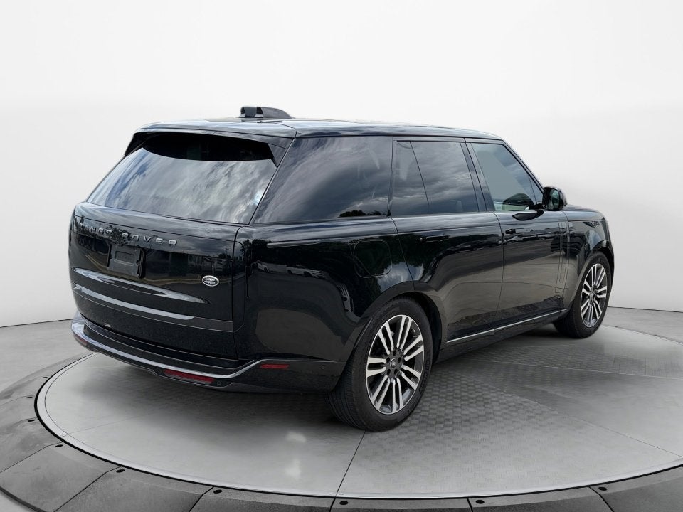 2023 Land Rover Range Rover P530 SE