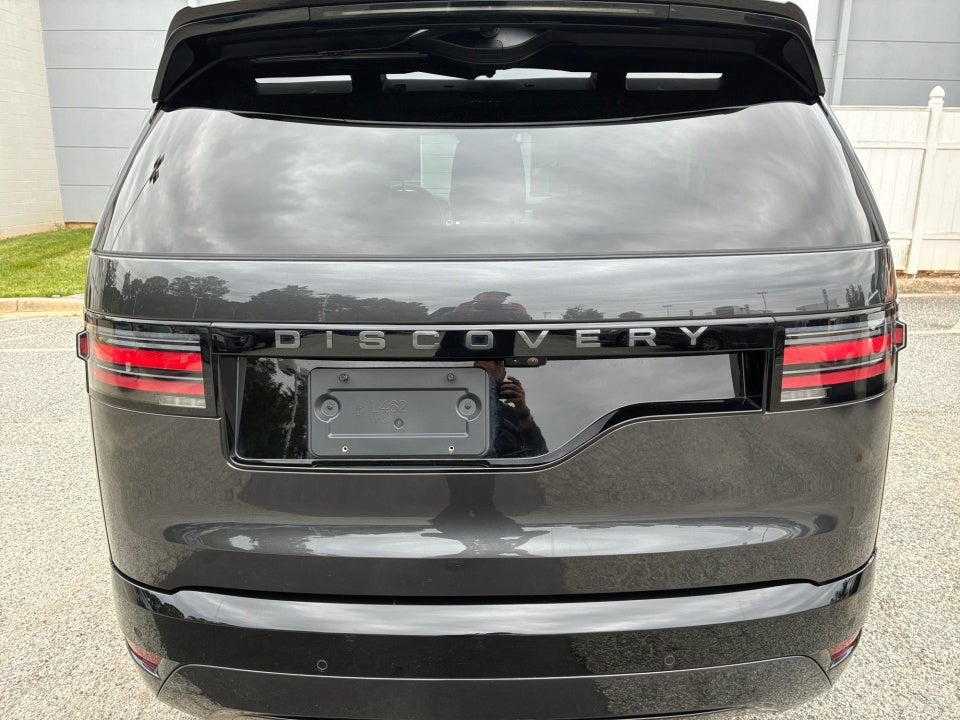 2025 Land Rover Discovery P360 Dynamic SE