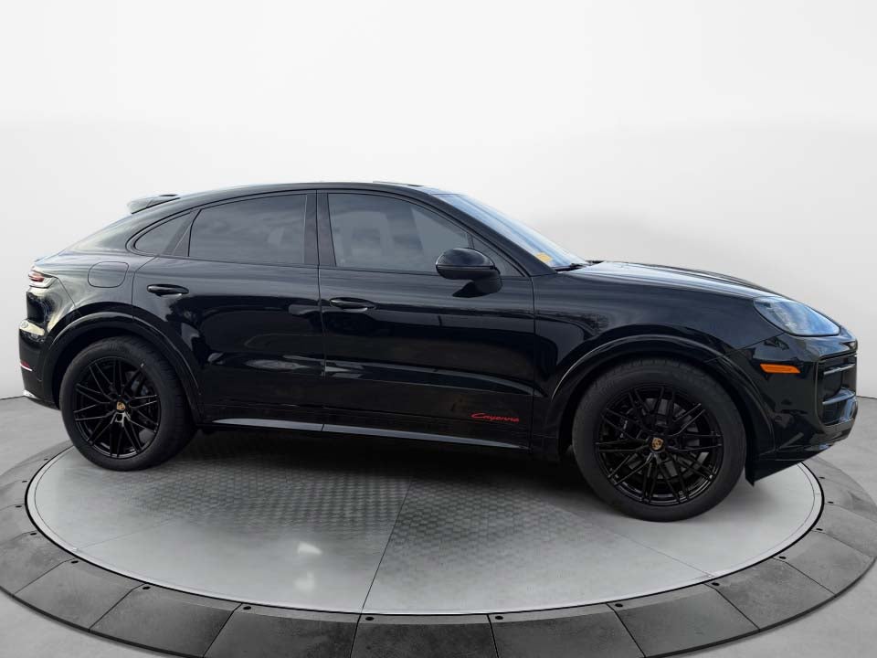 2024 Porsche Cayenne Coupe Base