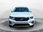 2025 Volvo XC40 B5 Ultra Bright Theme