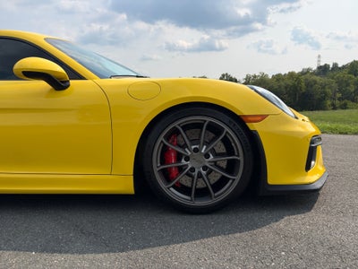 2016 Porsche Cayman GT4