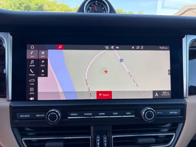 2021 Porsche Macan Base