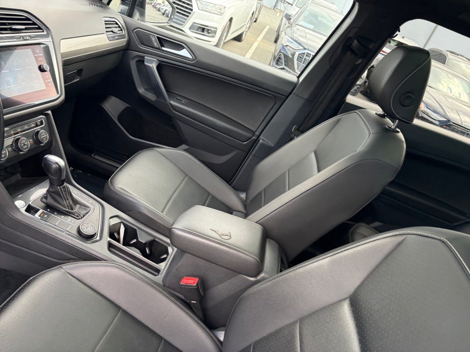 2021 Volkswagen Tiguan 2.0T SE R-Line Black