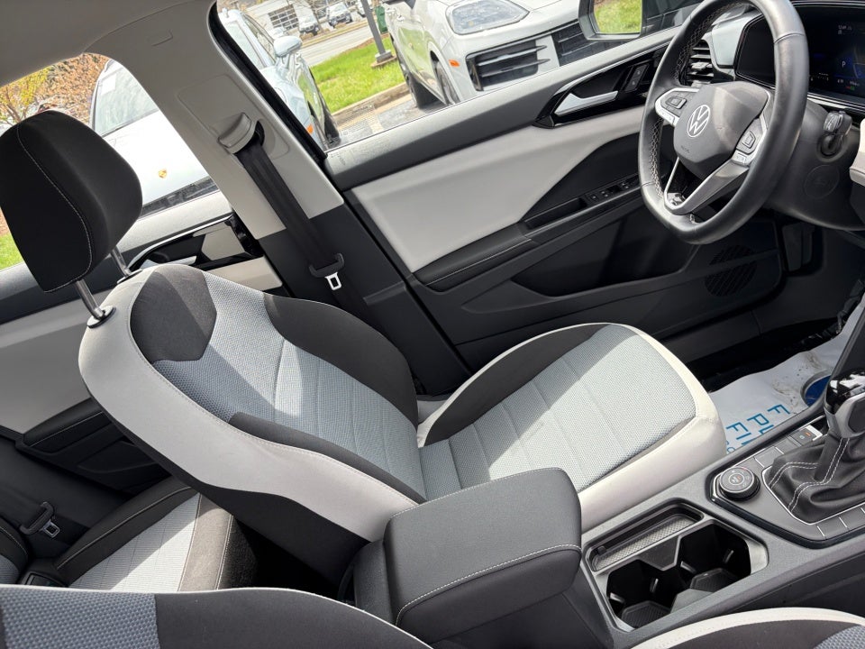 2025 Volkswagen Taos 1.5T S