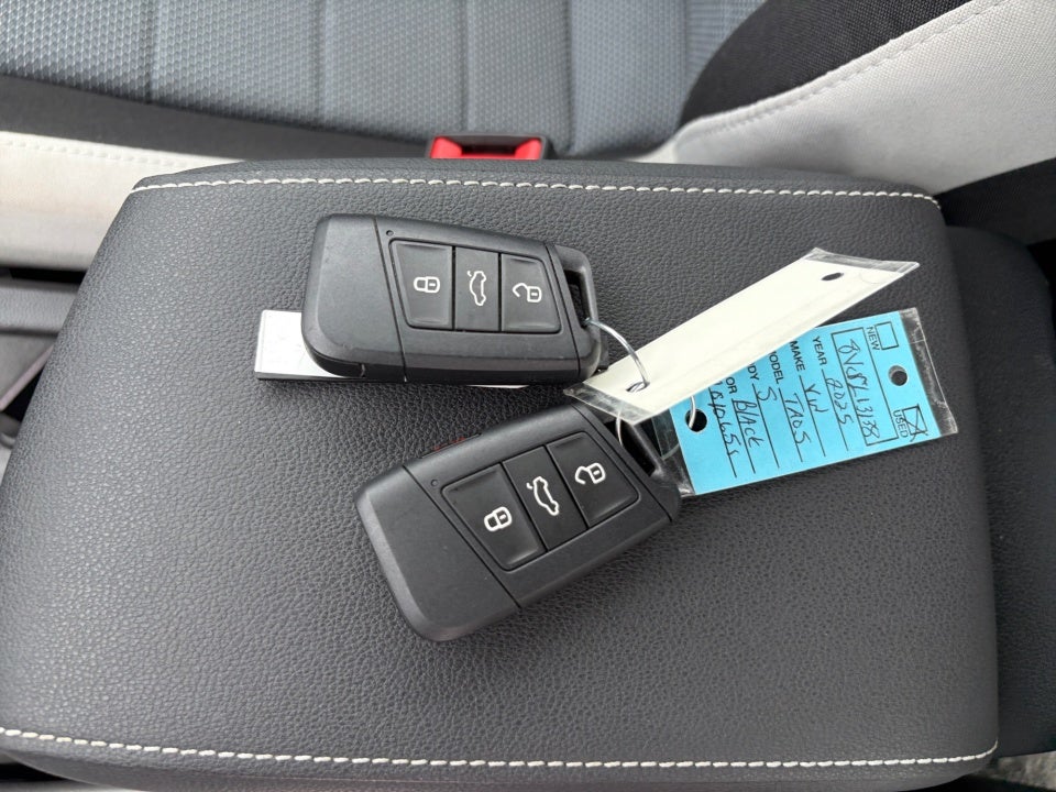 2025 Volkswagen Taos 1.5T S