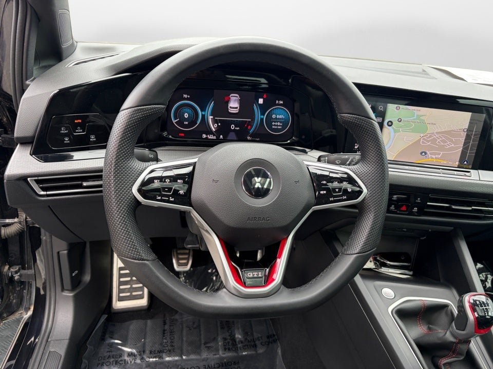 2022 Volkswagen Golf GTI SE