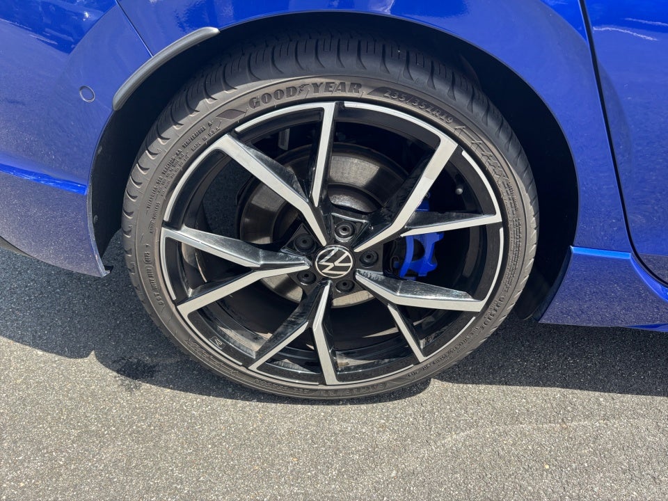 2022 Volkswagen Golf R 2.0T