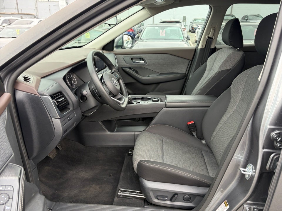 2022 Nissan Rogue SV Intelligent AWD