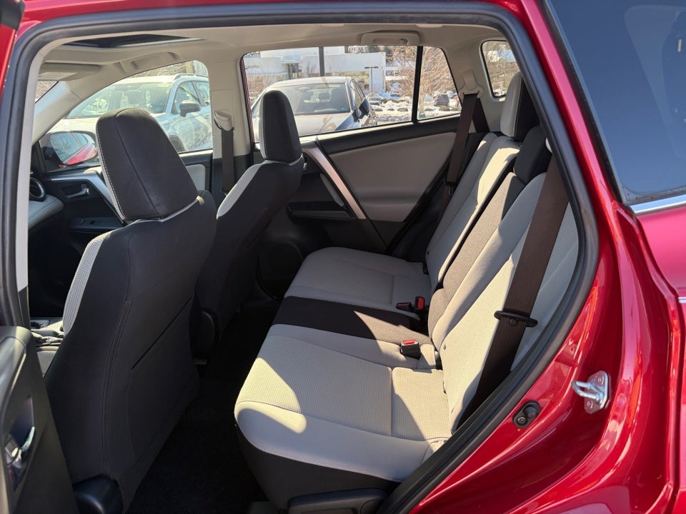 2017 Toyota RAV4 XLE