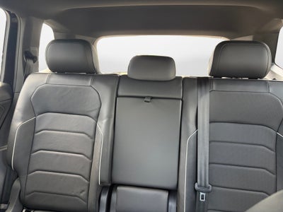 2023 Volkswagen Tiguan SEL R-Line