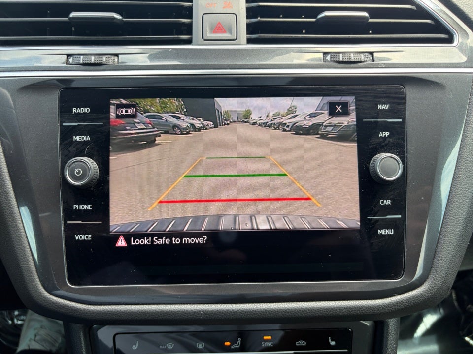 2023 Volkswagen Tiguan SEL R-Line