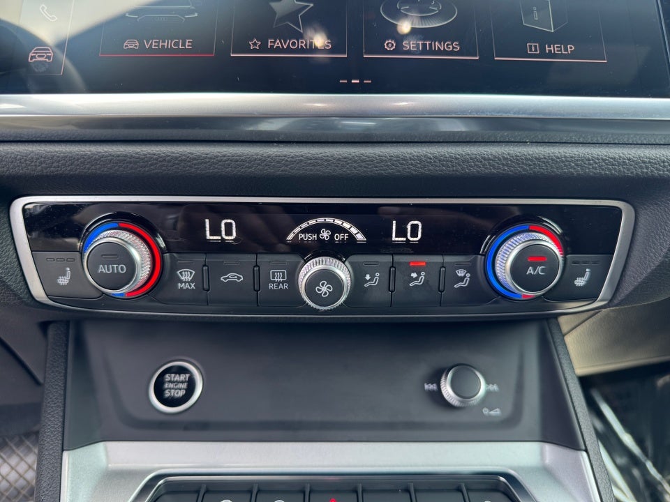 2023 Audi Q3 Premium Plus 45 TFSI S line quattro Tiptronic