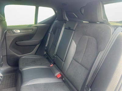 2021 Volvo XC40 R-Design