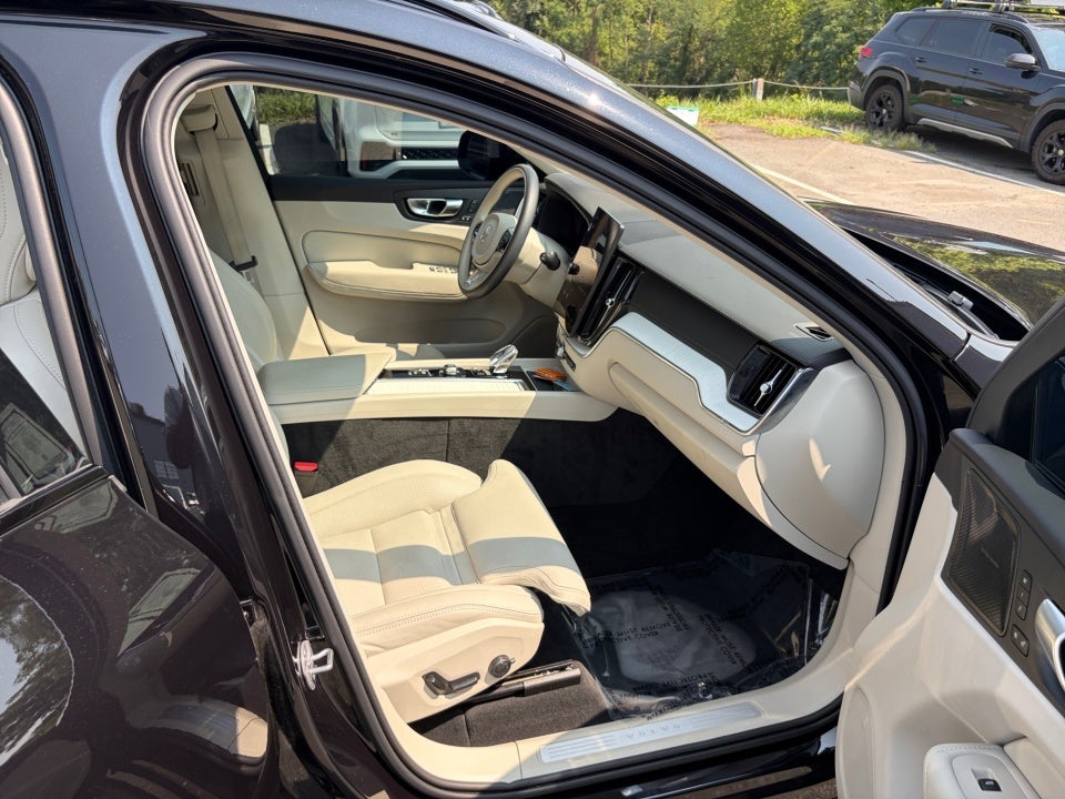 2026 Volvo XC60 Ultra