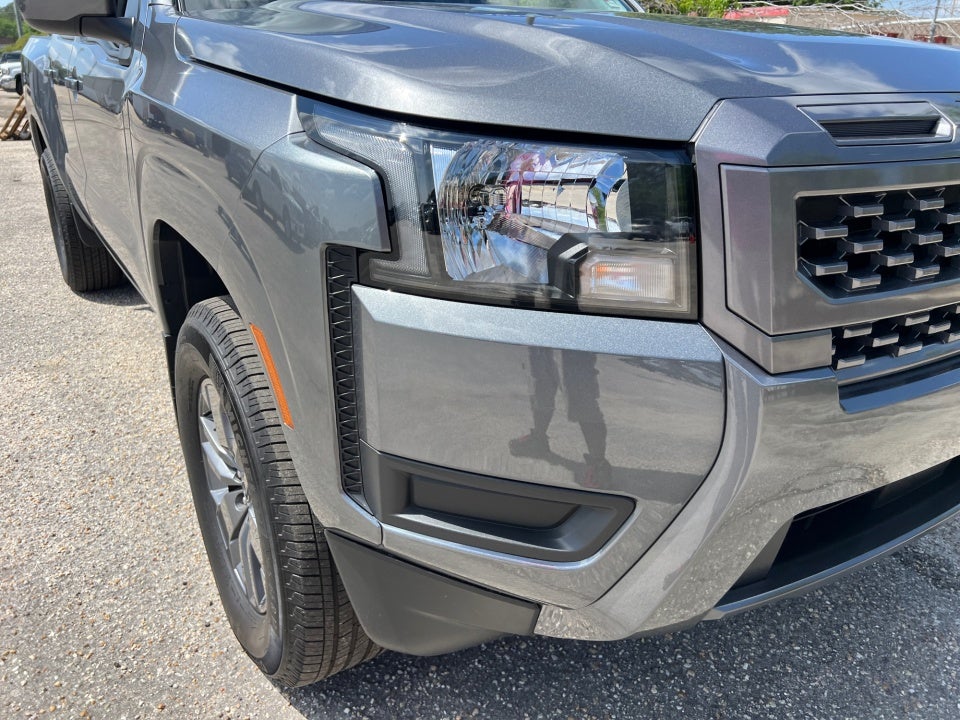 2025 Nissan Frontier Crew Cab SV 4x4