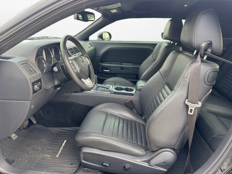 2013 Dodge Challenger SXT Plus