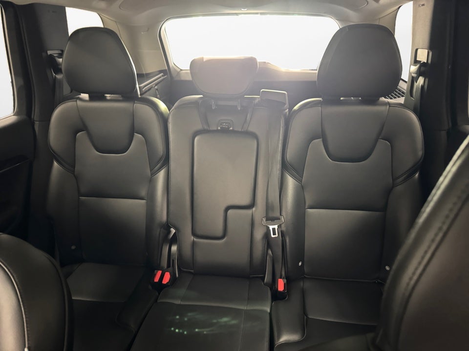 2017 Volvo XC90 T5 Momentum