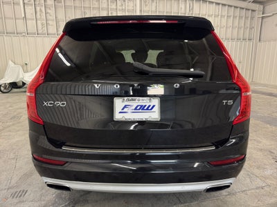 2017 Volvo XC90 T5 Momentum